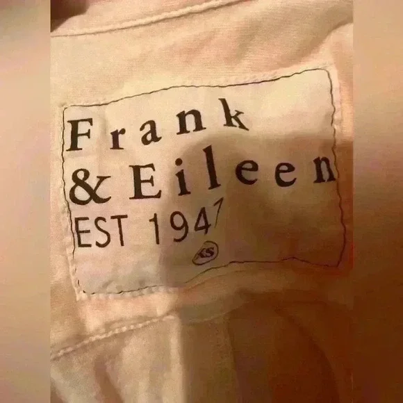 FRANK & EILEEN $248 Barry Tee Lab Orange Fluorescent Comfy Coastal Grandma